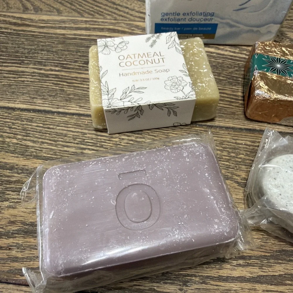 (5) Bars Of Soap Lot Assorted Brands Oatmeal Coconut Dove Whipper Vanilla
